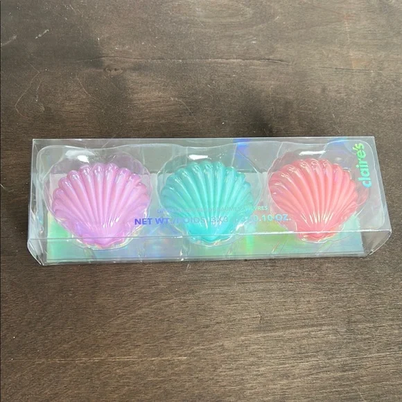 Claire's Seashell Lip Balm Set - Picture 1 of 5